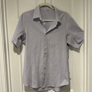 Men’s Lululemon Airing Easy Short Sleeve Button Down - M
